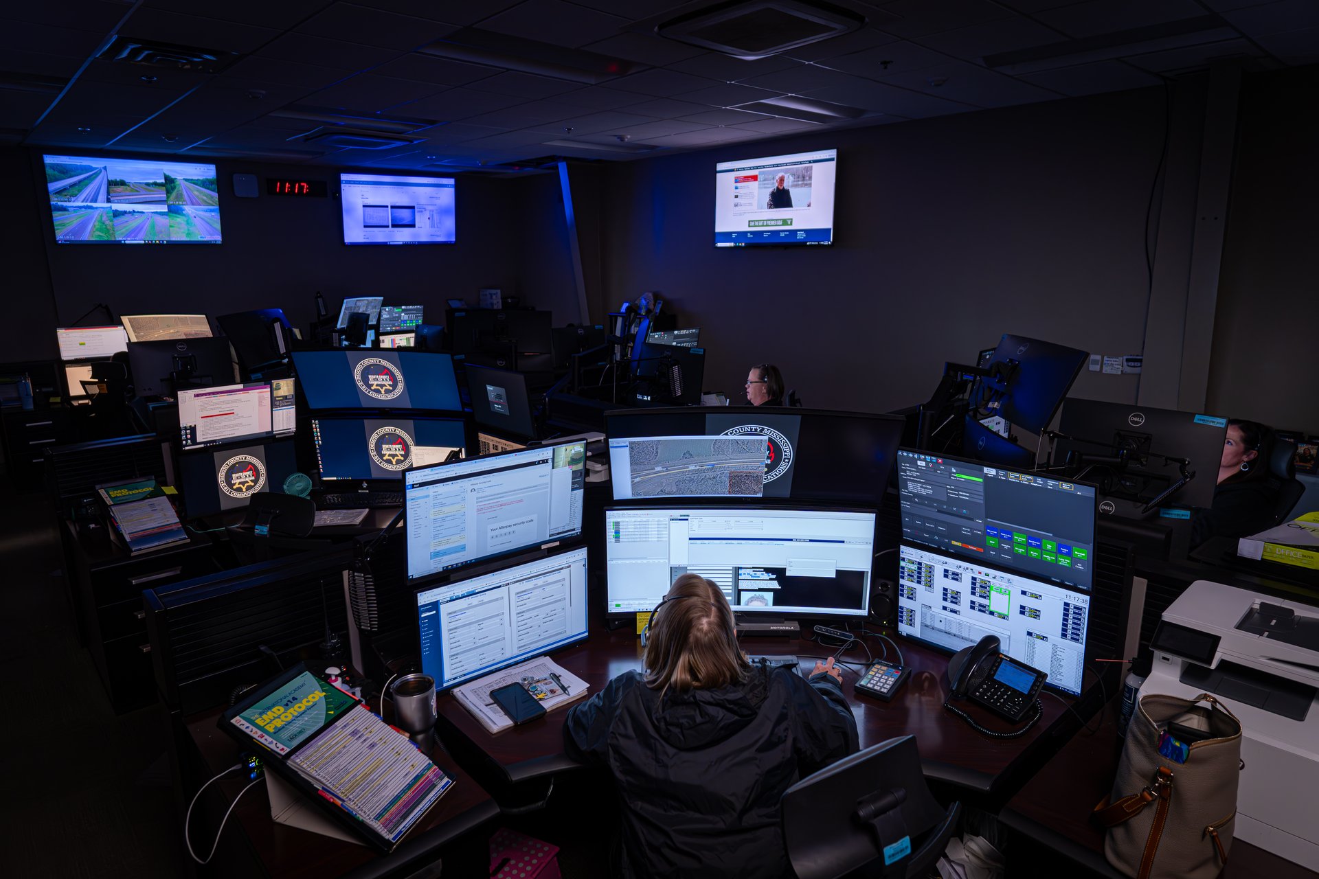 DeSoto County Sheriff's Office Communications Room with multi-monitor dispatch consoles