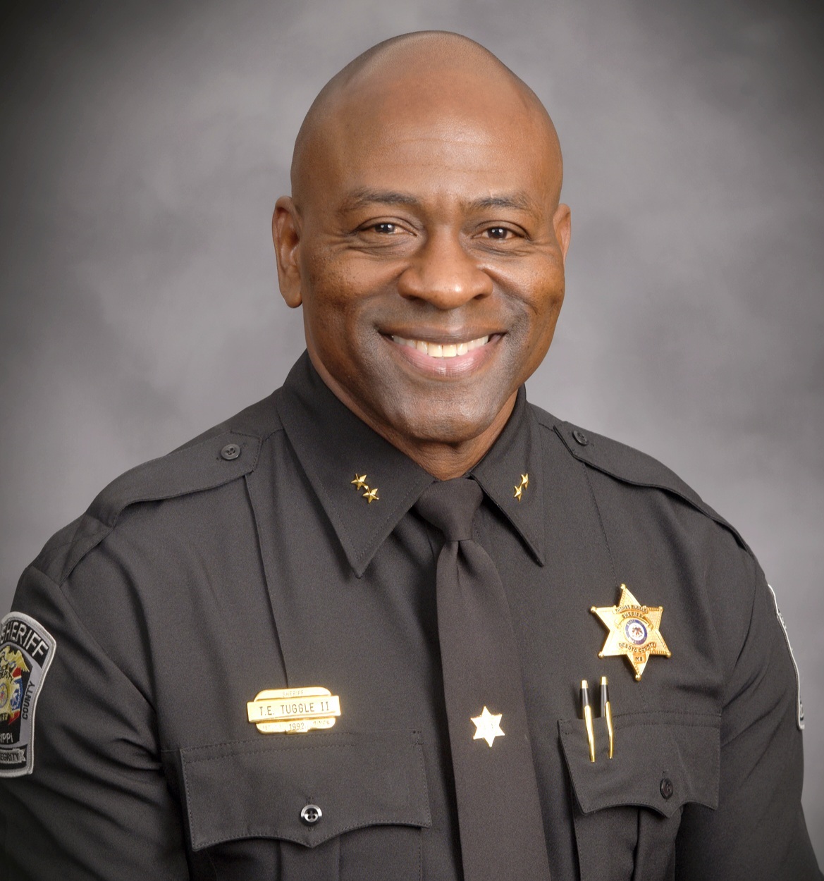 Sheriff Thomas E. Tuggle II official portrait