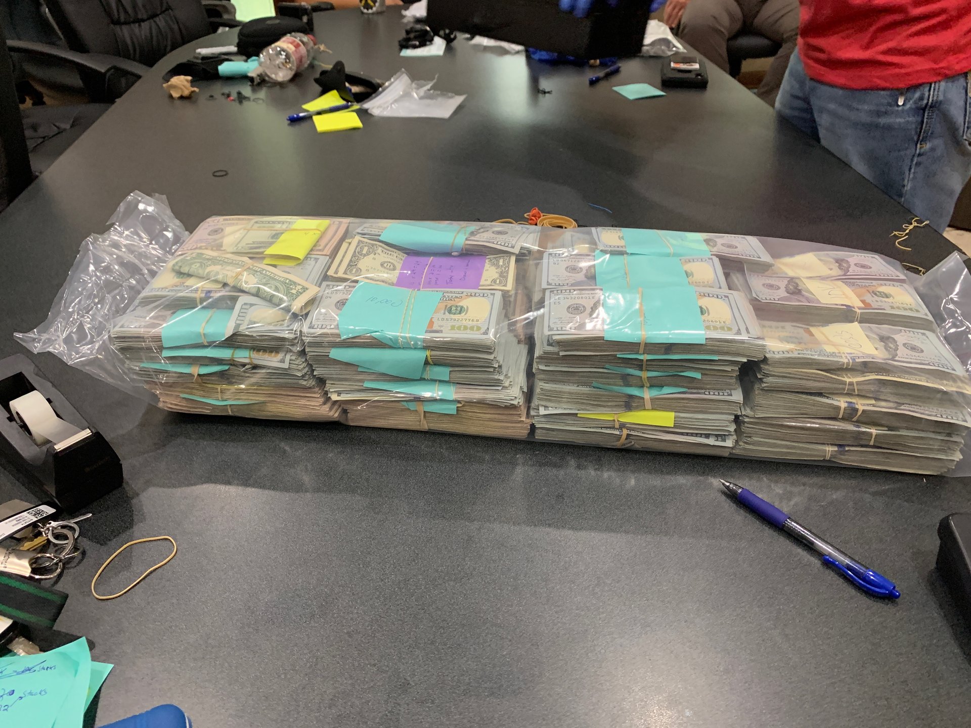 DeSoto County Sheriff's Office SID currency seizure on the inventory table
